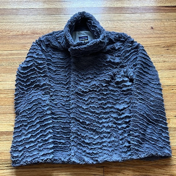 Women’s Patagonia Teddy Jacket / Medium / Furry - Picture 5 of 5